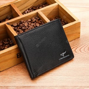 Trendy Compact Men Leather Wallet
