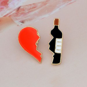 Creative Cartoon Metal Red Heart Wine Bottle Badge Corsage T-shirt Pins Jewelry